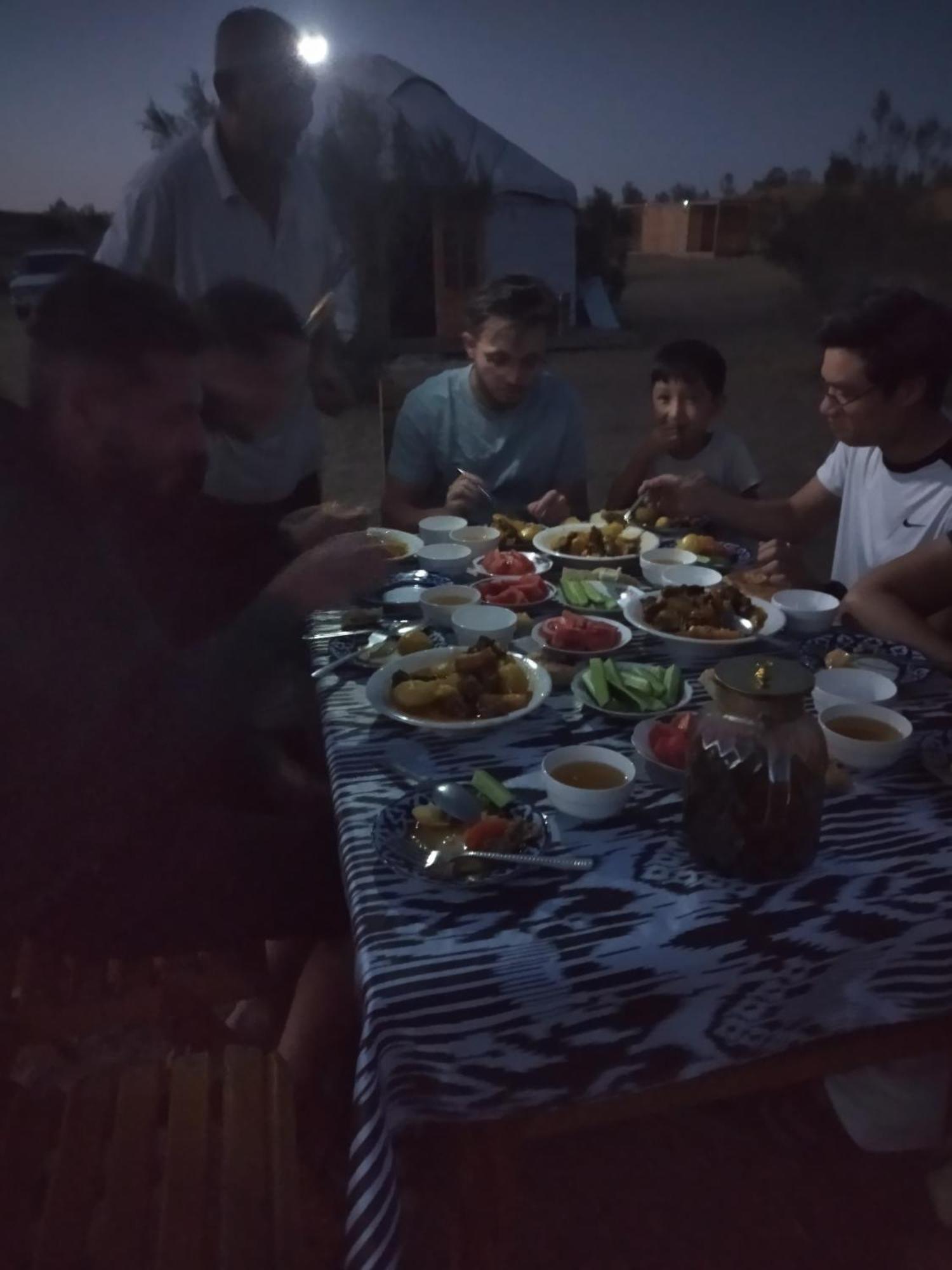 Authentic Uzbek Yurt Camp Eco-Friendly Hotel Nurota Ngoại thất bức ảnh